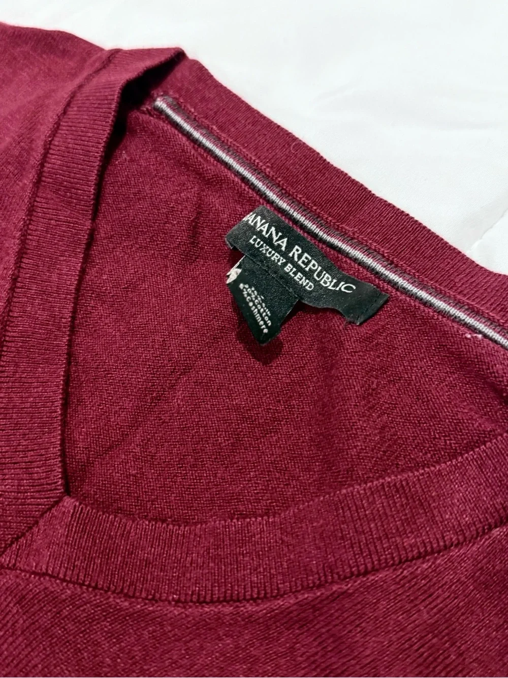 V-Neck Sweater - Burgundy/Wine Red